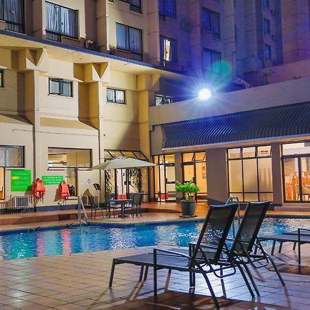 Holiday Inn - Harare By Ihg Exterior photo
