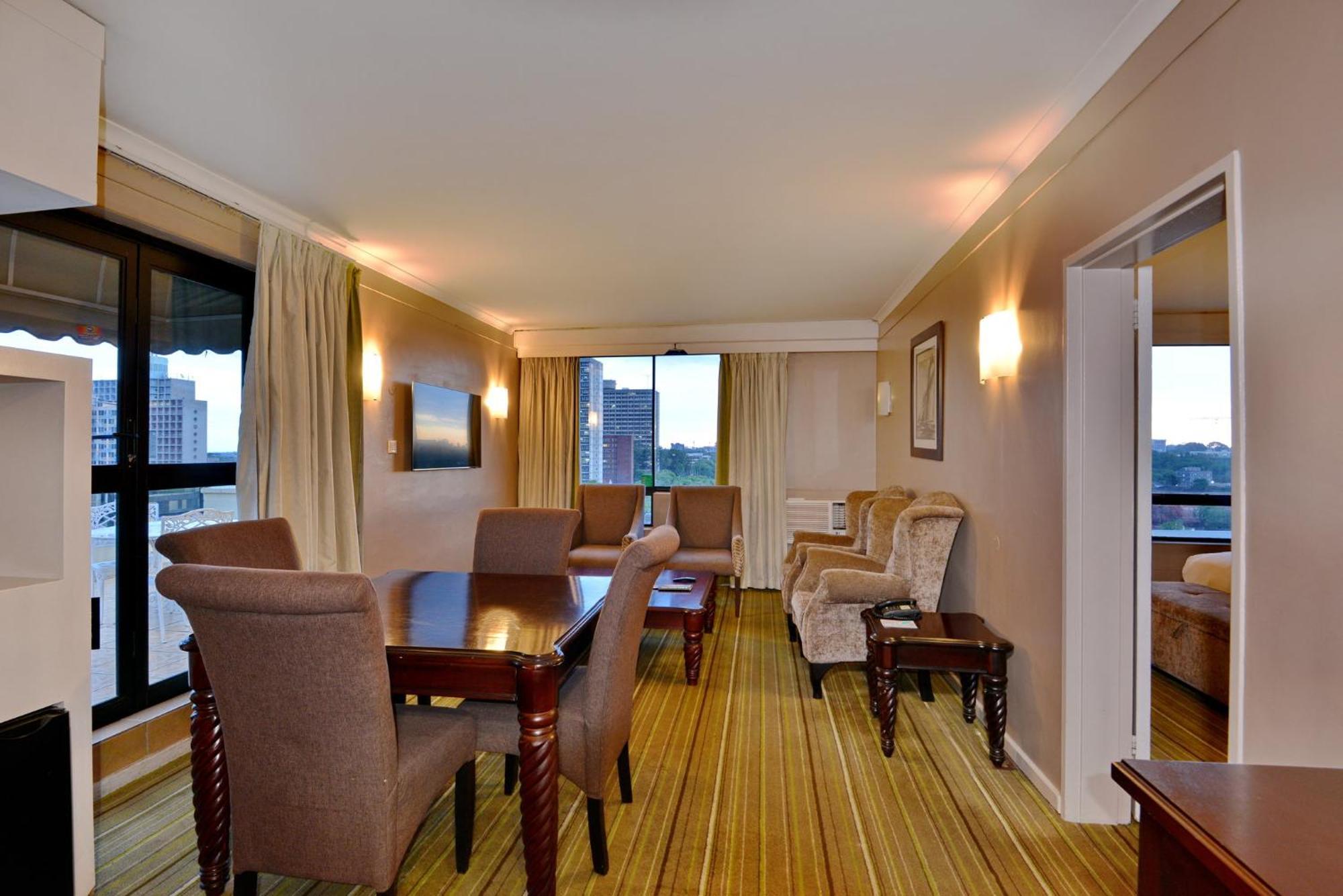Holiday Inn - Harare By Ihg Exterior photo